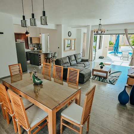 Two Villas Tamarin Eksteriør billede